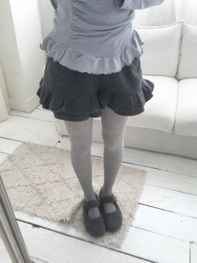moroi(モロイ)の「fleece frill shorts(Pants)」