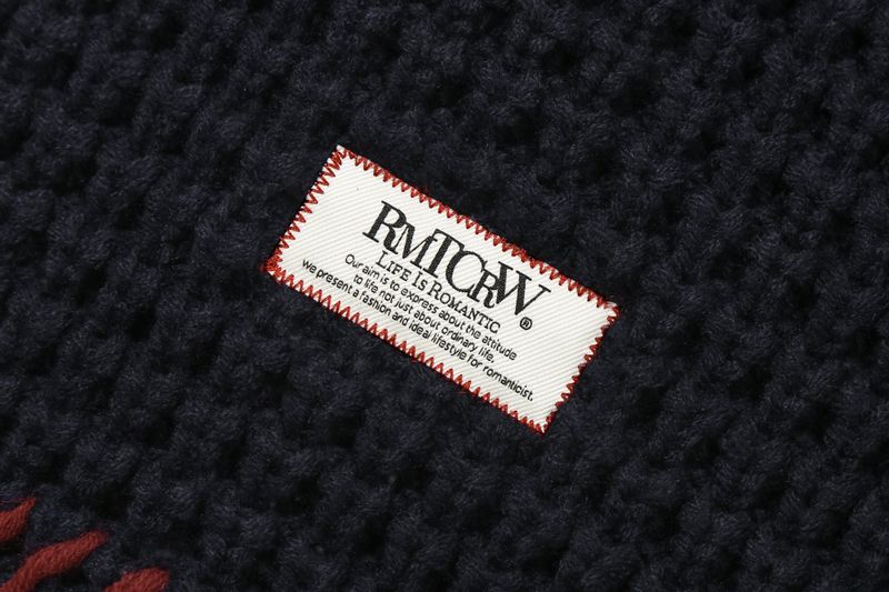 CLASSIC HAND STITCH MUFFLER