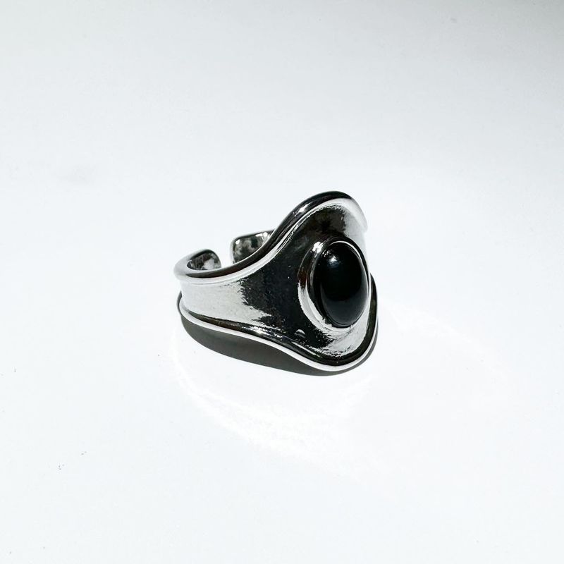 [Baby monster Ruka/Bad villain Ina] Black dot ring