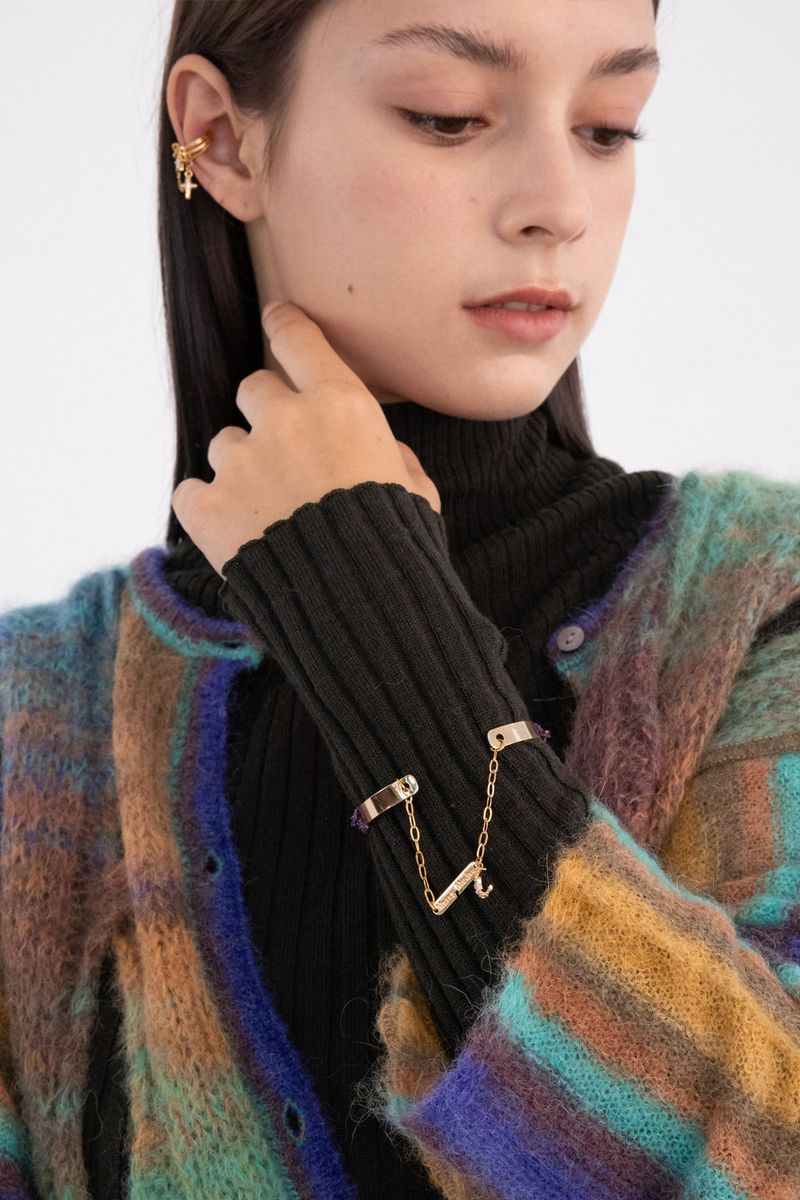 Knitting with drop chain bangle bracelet (Gold)