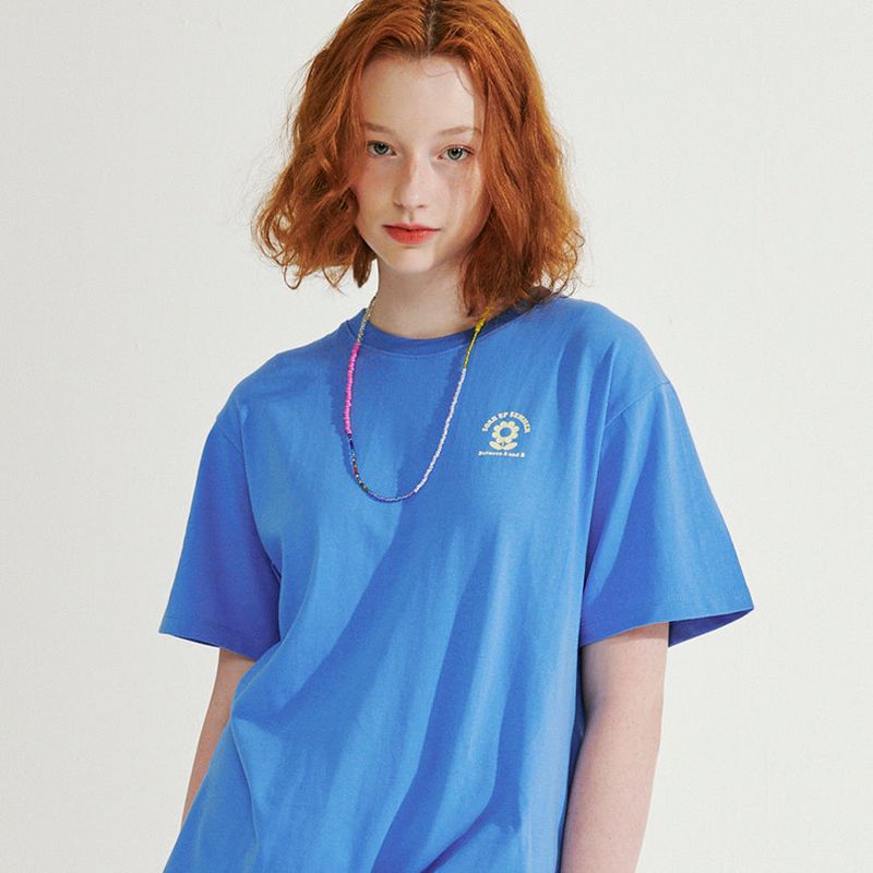 Between A and B（ビットウィーンエーアンドビー）の「FLOWER PRINT LOOSE FIT T-SHIRT _ BLUE（Tops）」