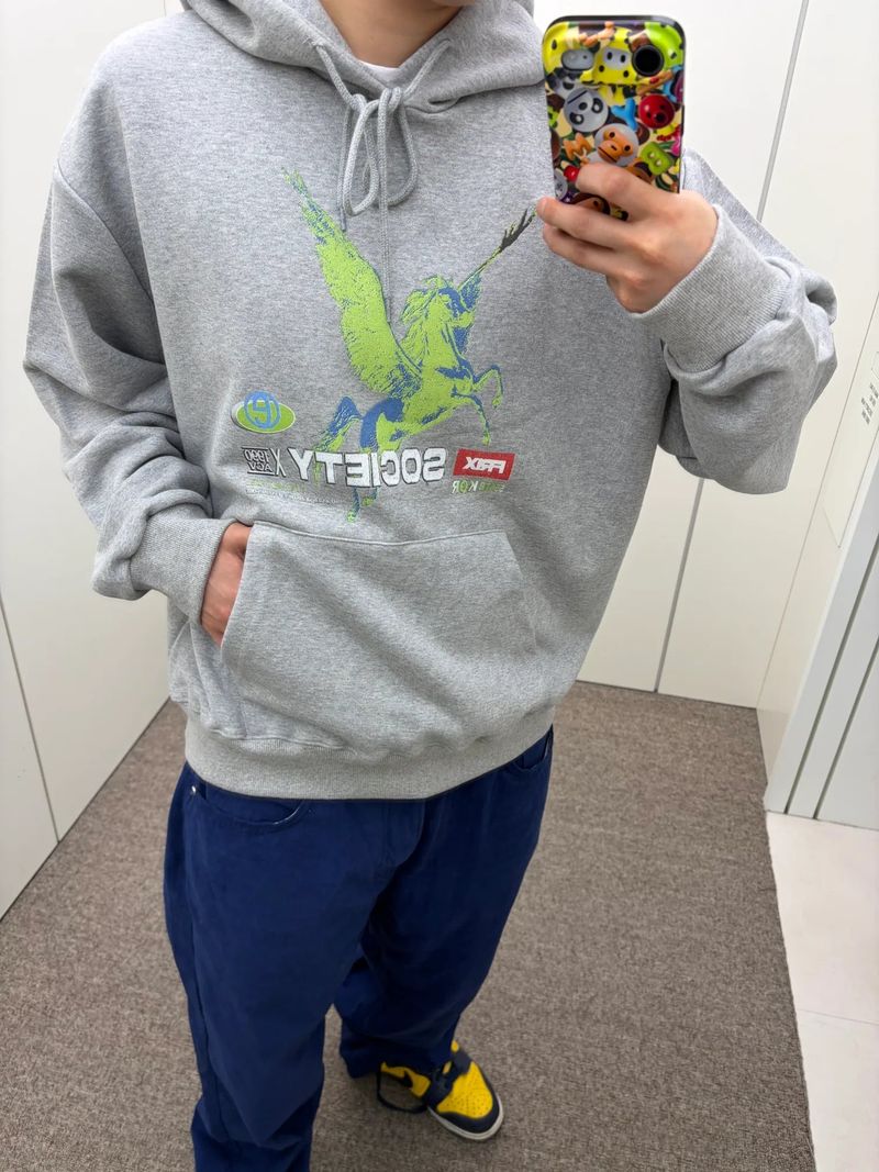 Mokey（モーキー）の「1990 Oversized Hoodie (2 Colors（Tops）」