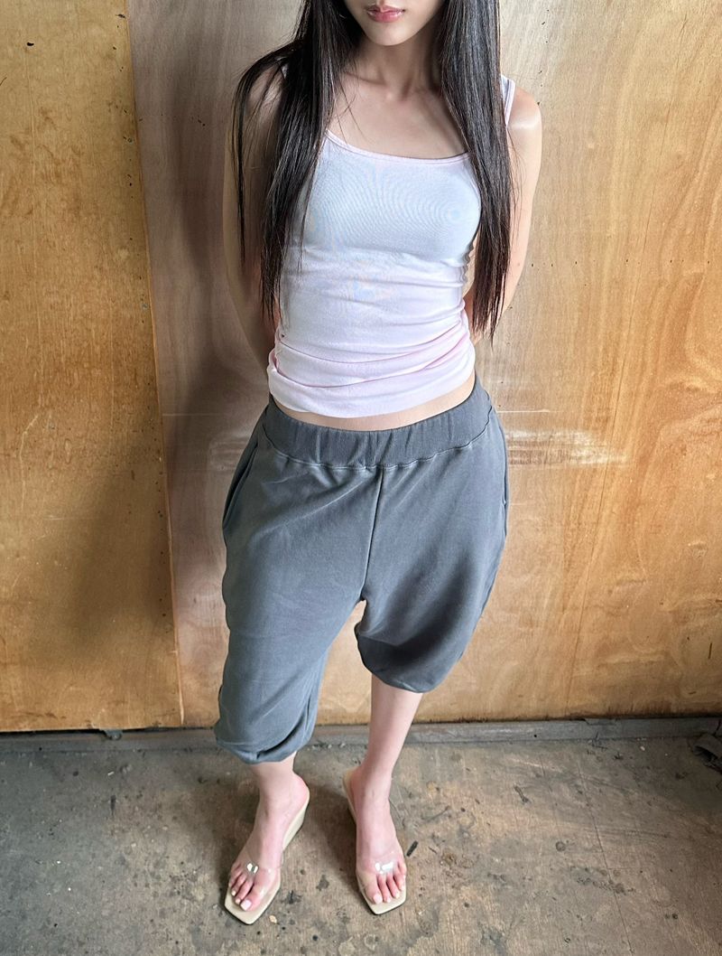 balloon sweat capri pants