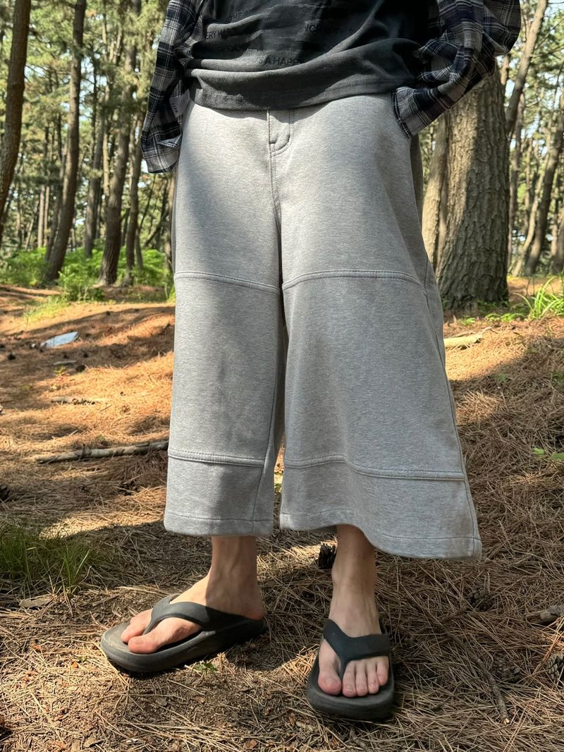 Unique cutting line low sweat bermuda pants 2C