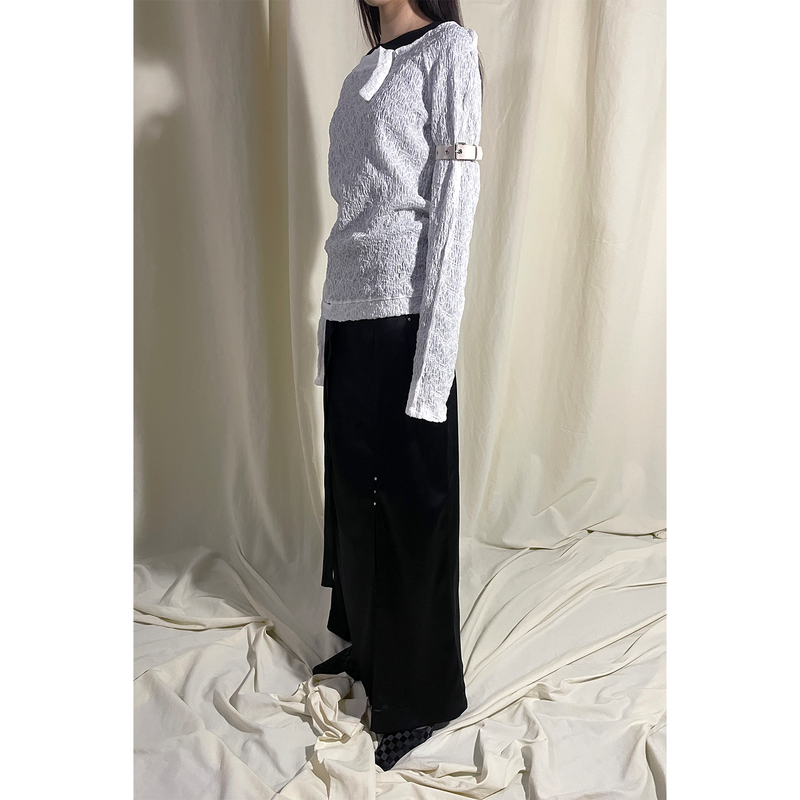 CUT-OUT RAGLAN SLEEVE TOP