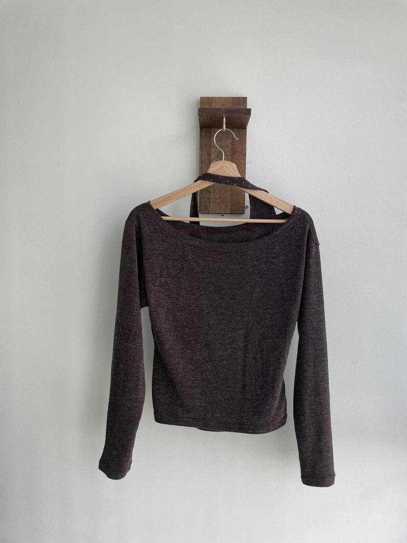 Lodi dot off-shoulder knit