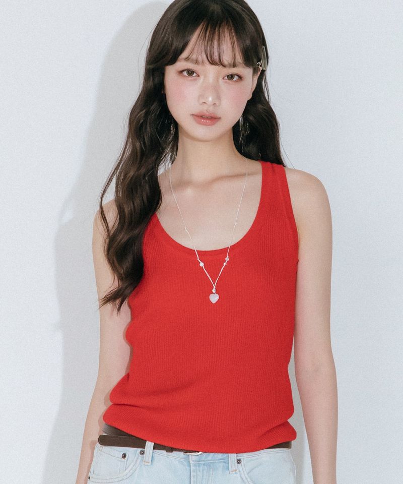 mellotory（メロートリー）の「U NECK SLIM SLEEVELESS KNIT TOP (RED)（Tops）」