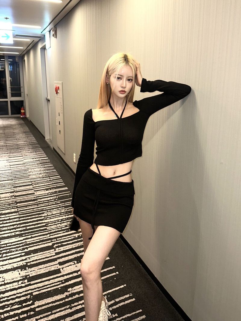 Seow（ソウ）の「1203. Line ribbon strap knit T (3color)（Tops）」