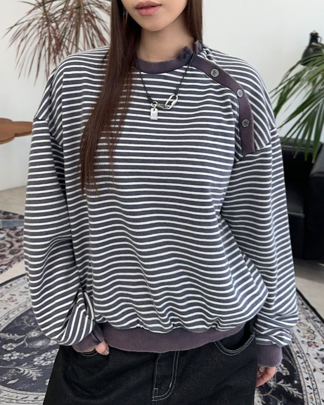 Cardil Button Stripe Sweatshirt