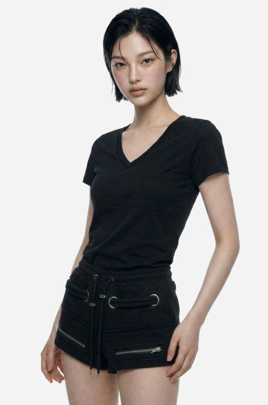 EEUN(イウン)の「Light V-Pocket T-shirt(Tops)」