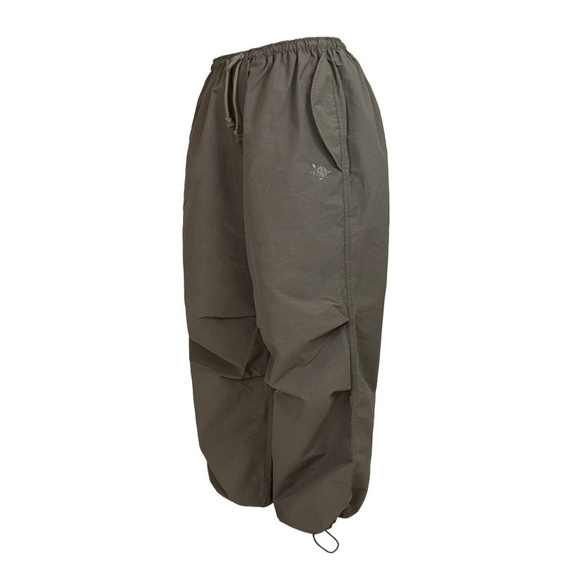 WHILE（ワイル）の「SS TURTLE BALLOON CLIMBING PANTS - COCOA BROWN（Pants）」