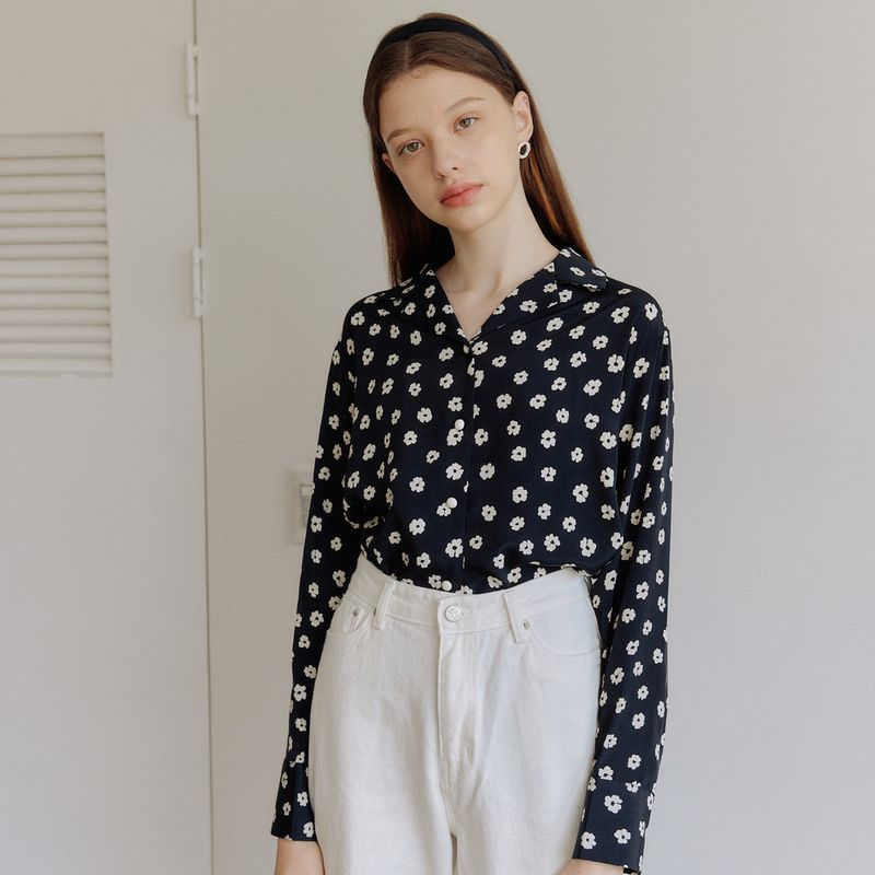yuppe（ヤッピー）の「フラワーラインシャツ / FLOWER LINE SHIRT_BLACK（Tops）」