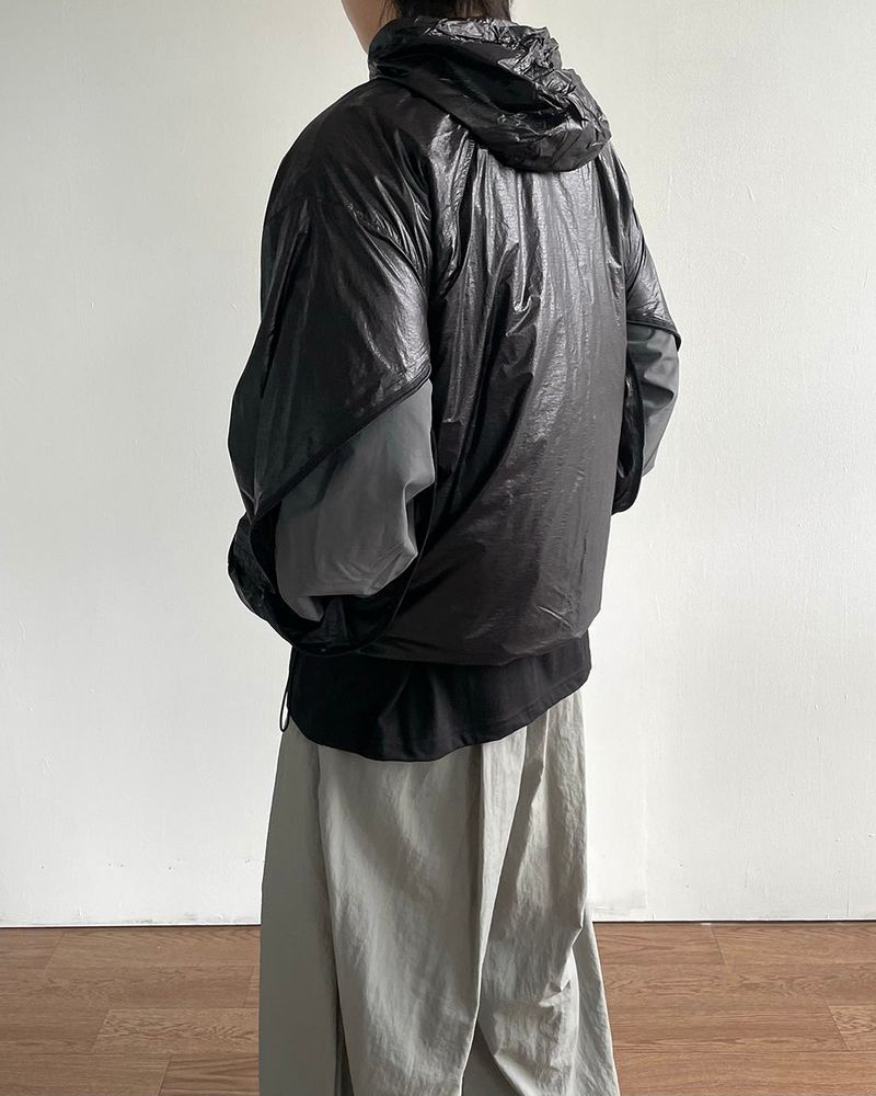 Wave Zipper Hood Windbreaker