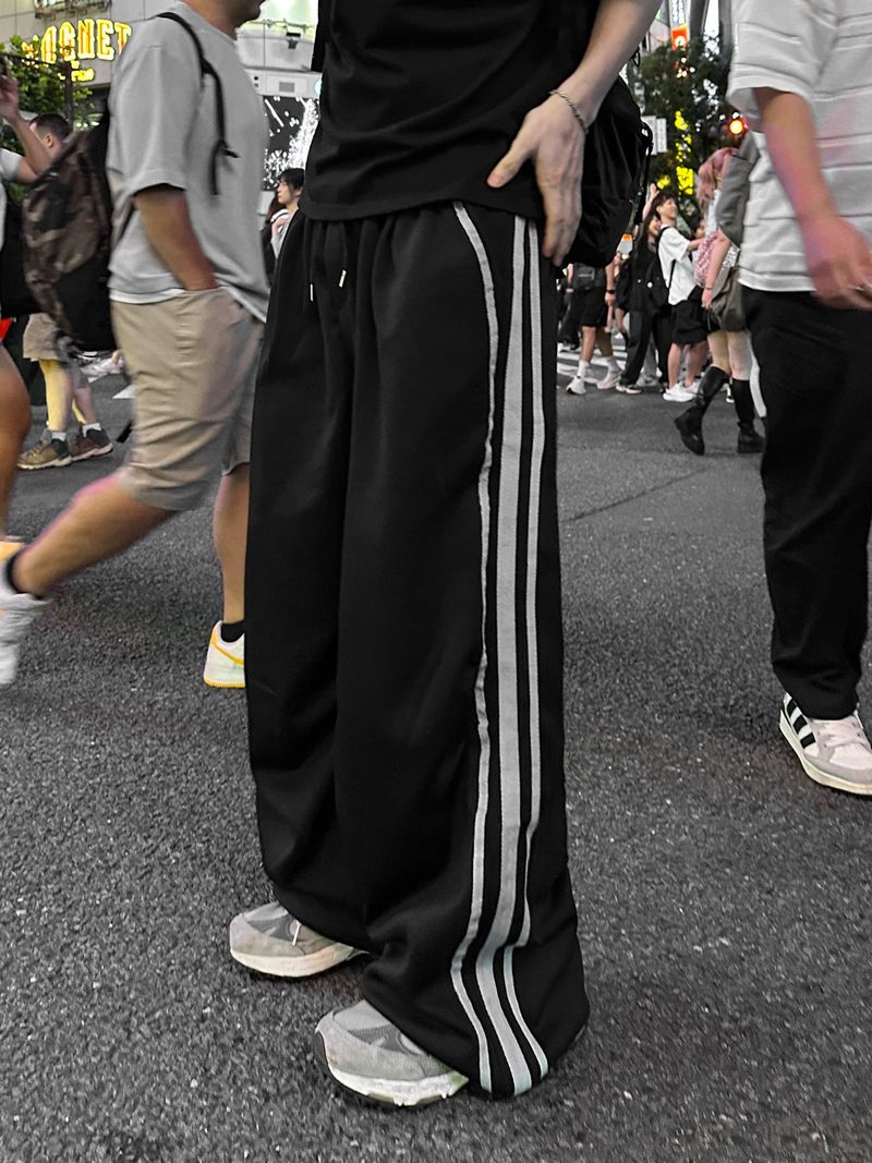 WHAT A LOOK（ワット ア ルック）の「シティシルバートラックワイドパンツ（パンツ）」