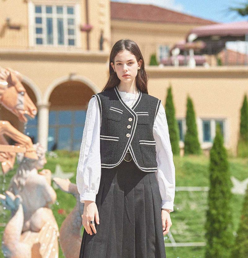 Tweed Quilted Lace Vest (Black)