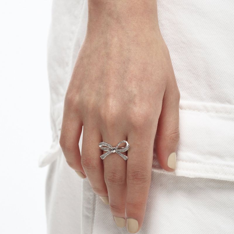 Ribbon Pave Ring