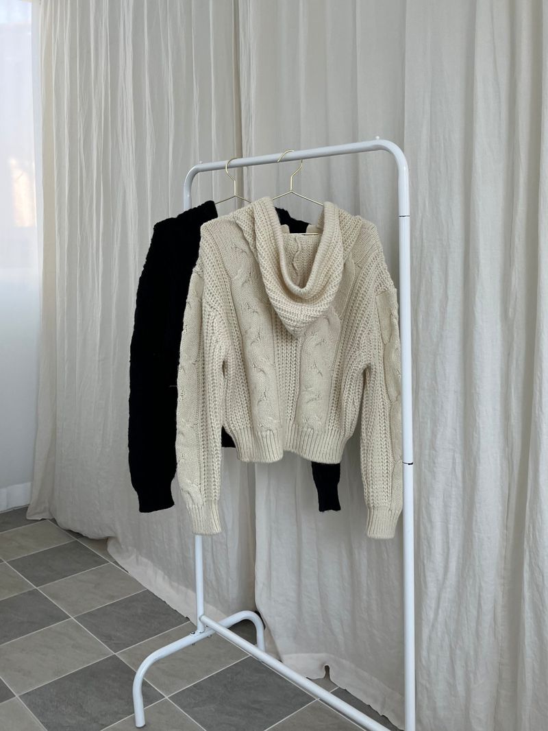 Pound Hooded Knit (2 colors)