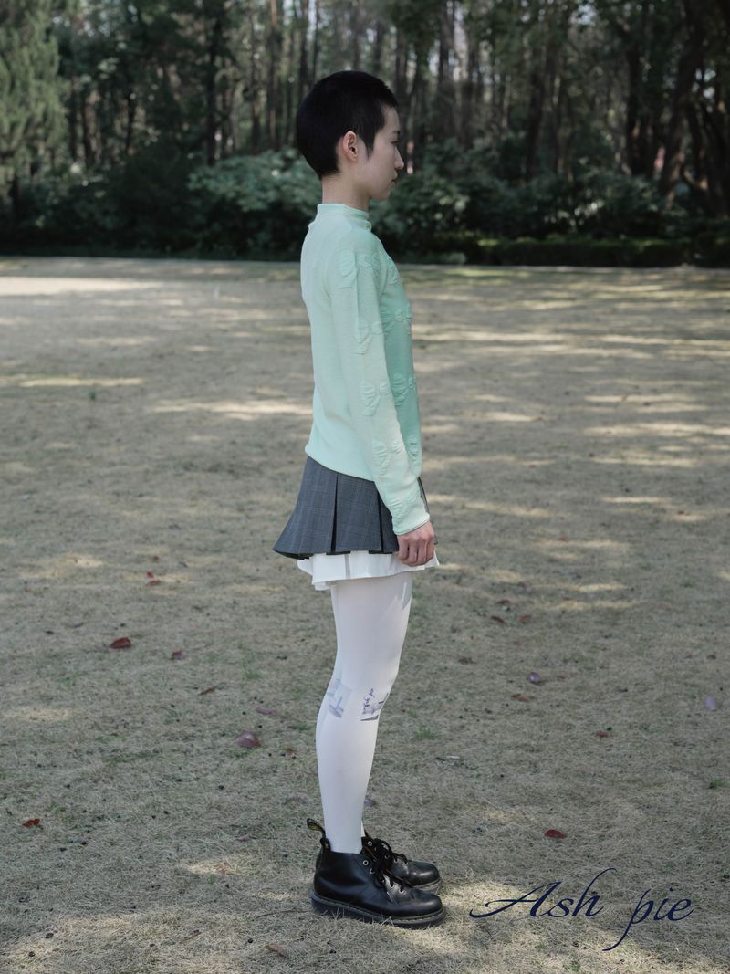 AW25 Air layer bow sweater
