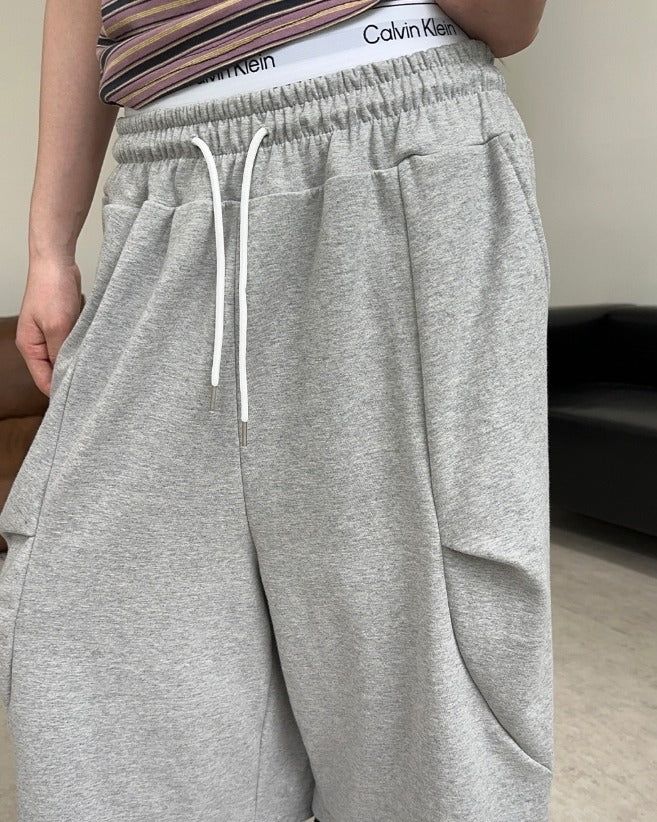 DF Pintuck Bermuda Pants