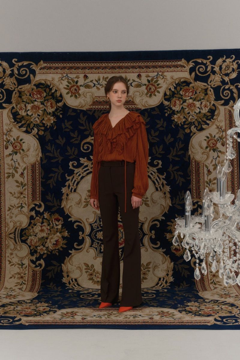 Frill blouse