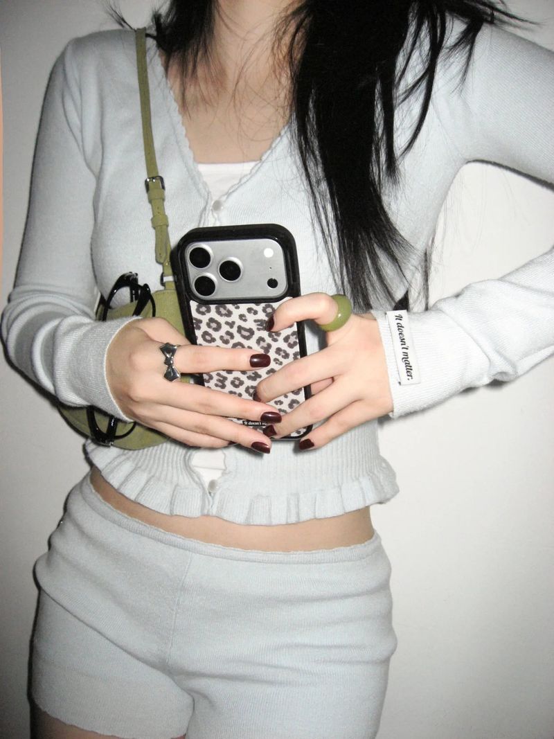 Wild Leo phone case (Mocha Gray)