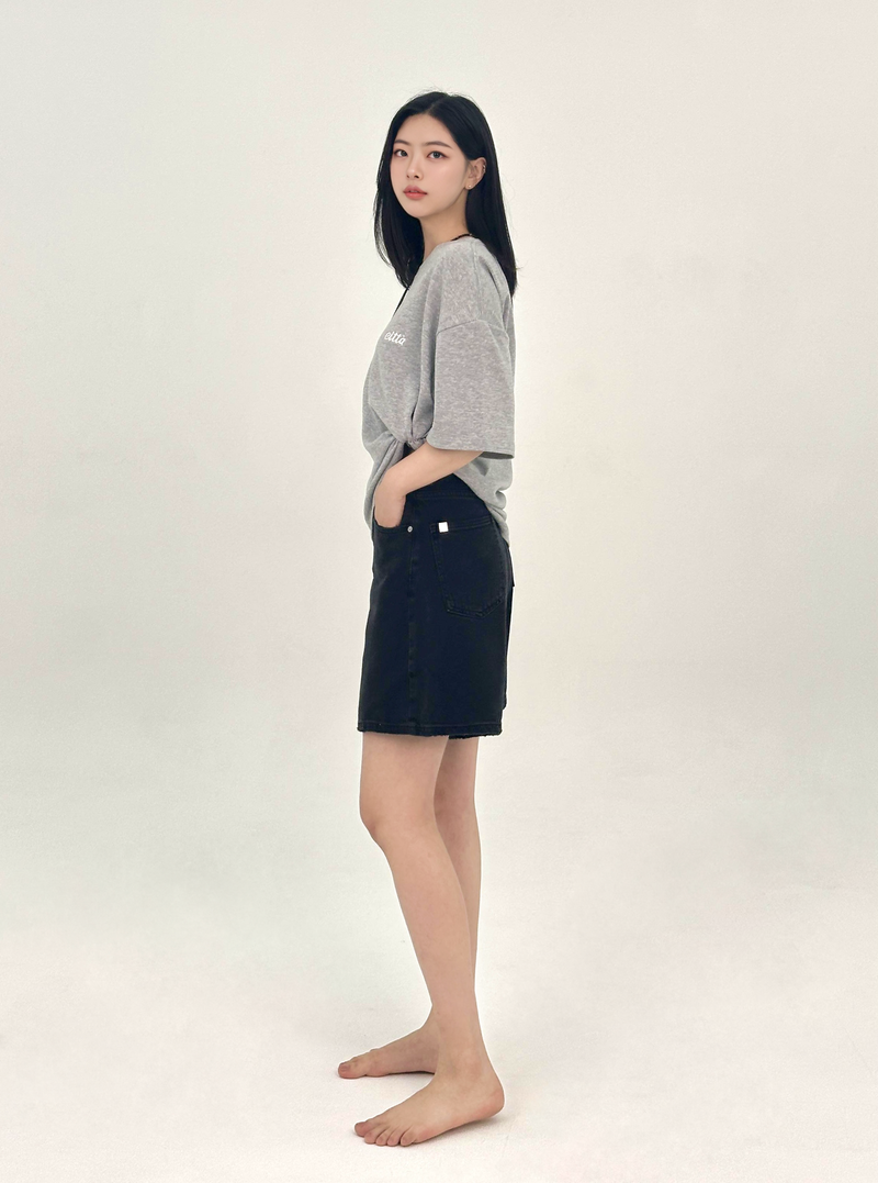  3RD REORDER HIP POCKET EMBROIDERY BLACK DENIM SHORTS LONG VERSION code 25106