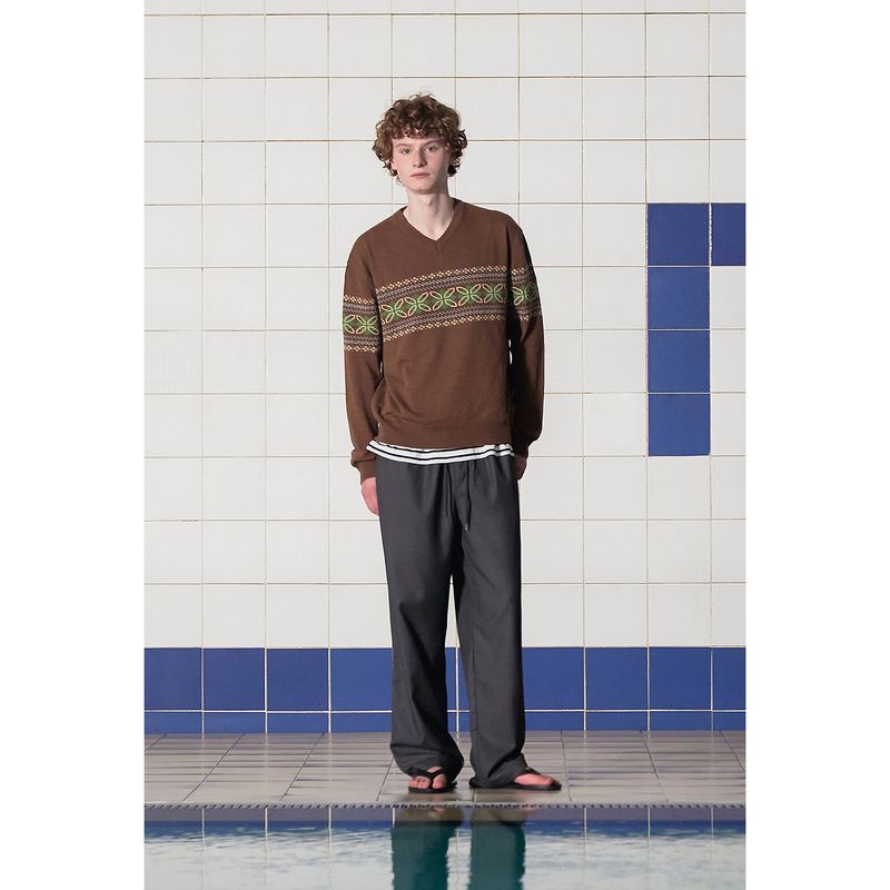 CLOVER ARGYLE V NECK KNIT / BROWN