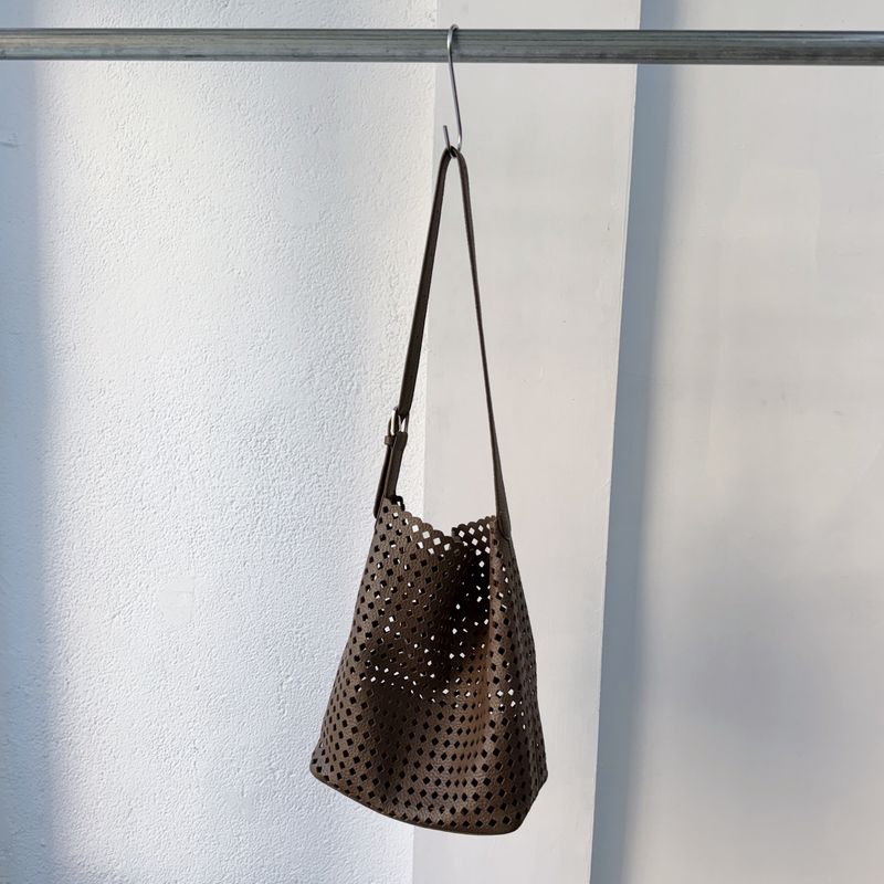 FADE MEET（フェードミート）の「Woven Grid Bag（Bags）」