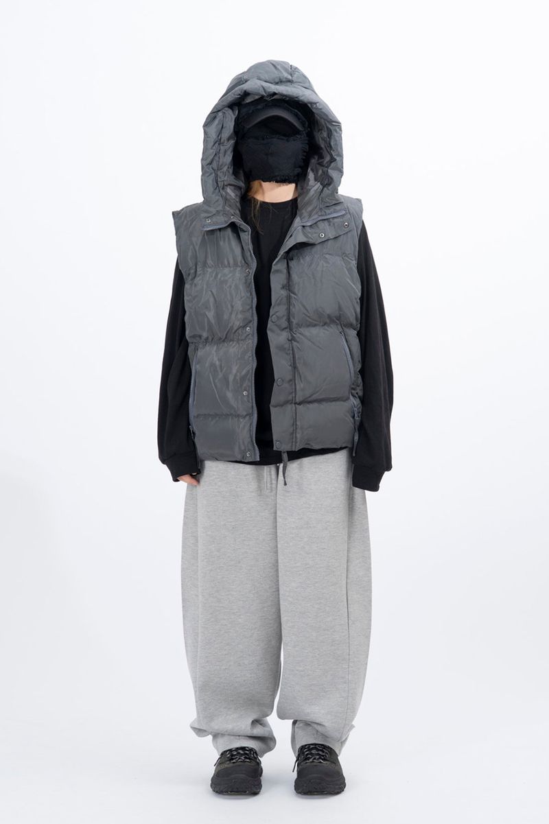 Andra Wrinkle Hood Padded Vest