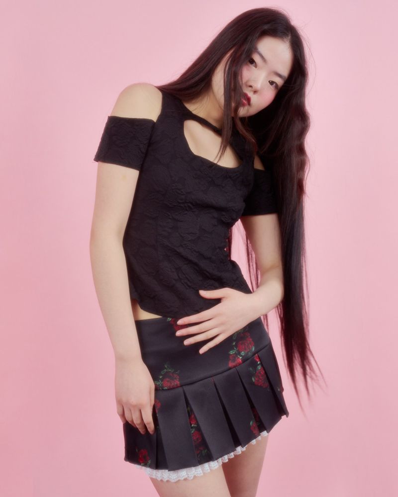 ROSE HALTER BLOUSE [BLACK]