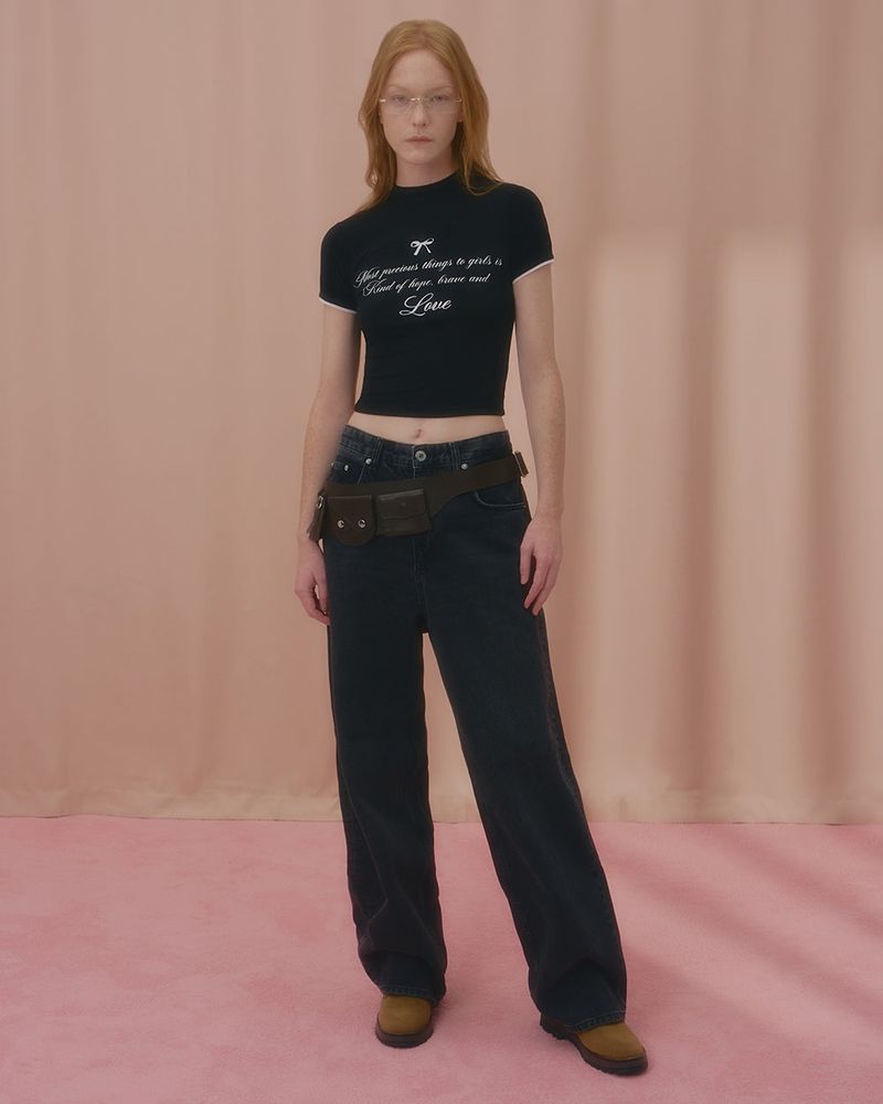 LOVE LACE CROP TSHIRT-BLACK