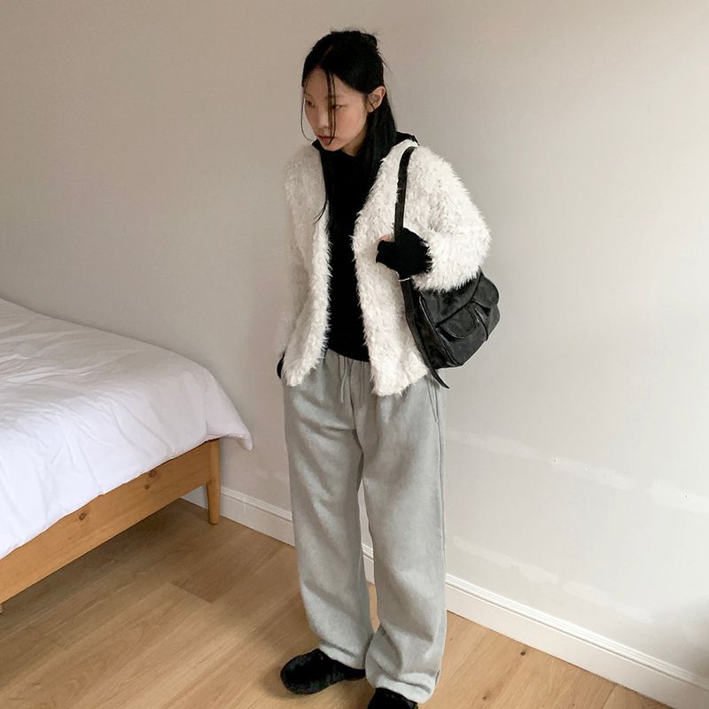 Aroki bubble pearl button fur jacket