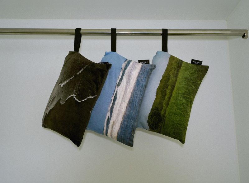 nature pillow blanket - mono seaside