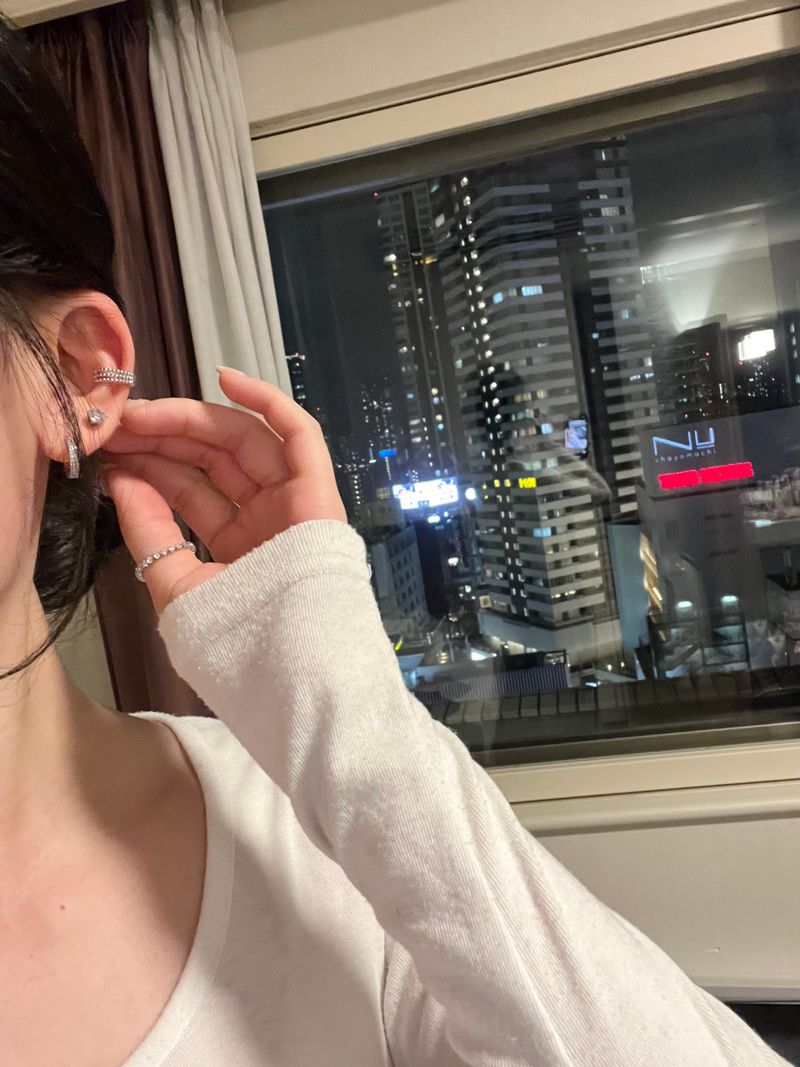 three chain earcuff