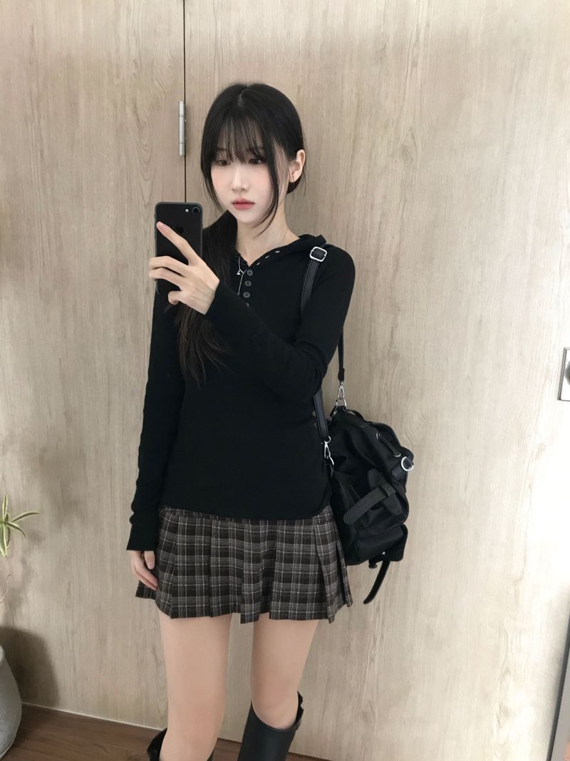 Fair Checkered Pleats Skirt (2 colors)