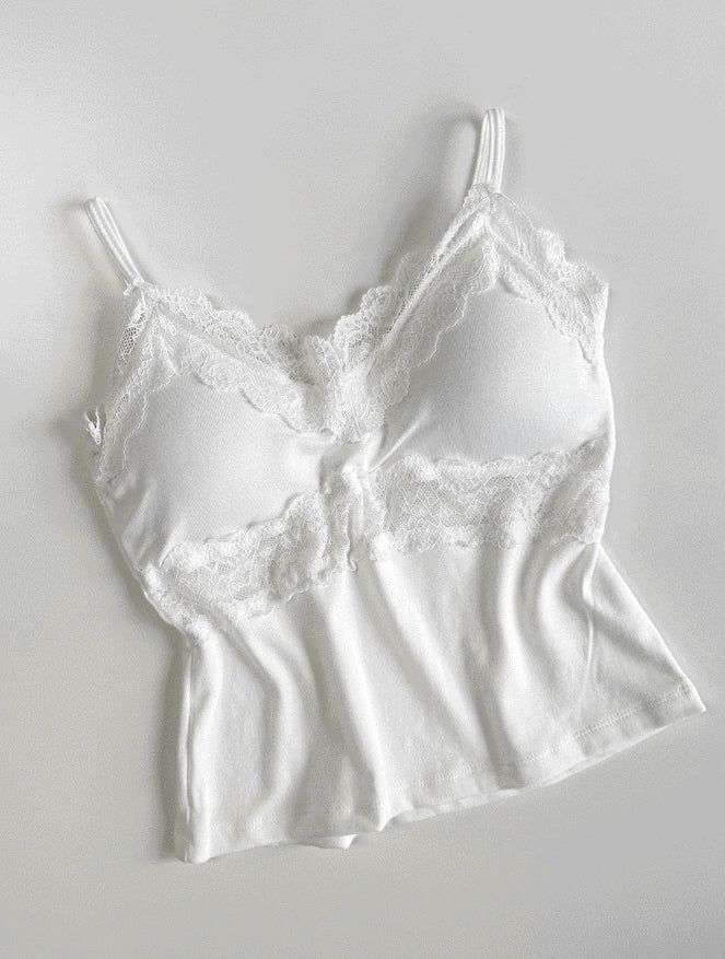 Soft lace slim top