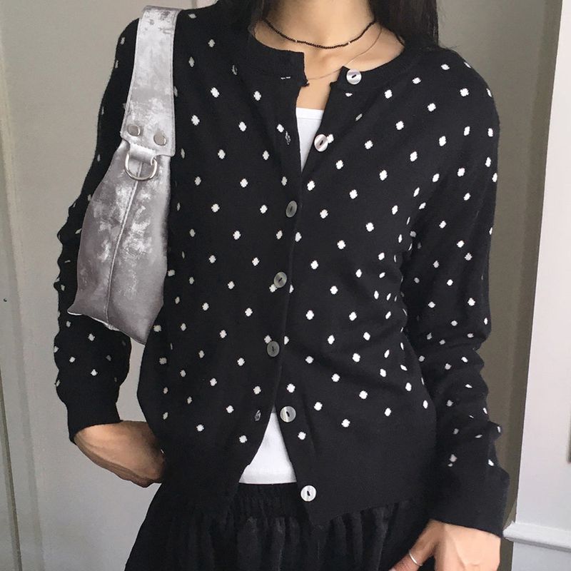 WONDER WONDER（ワンダーワンダー）の「Hepo Dot Round Knit Cardigan（Tops）」