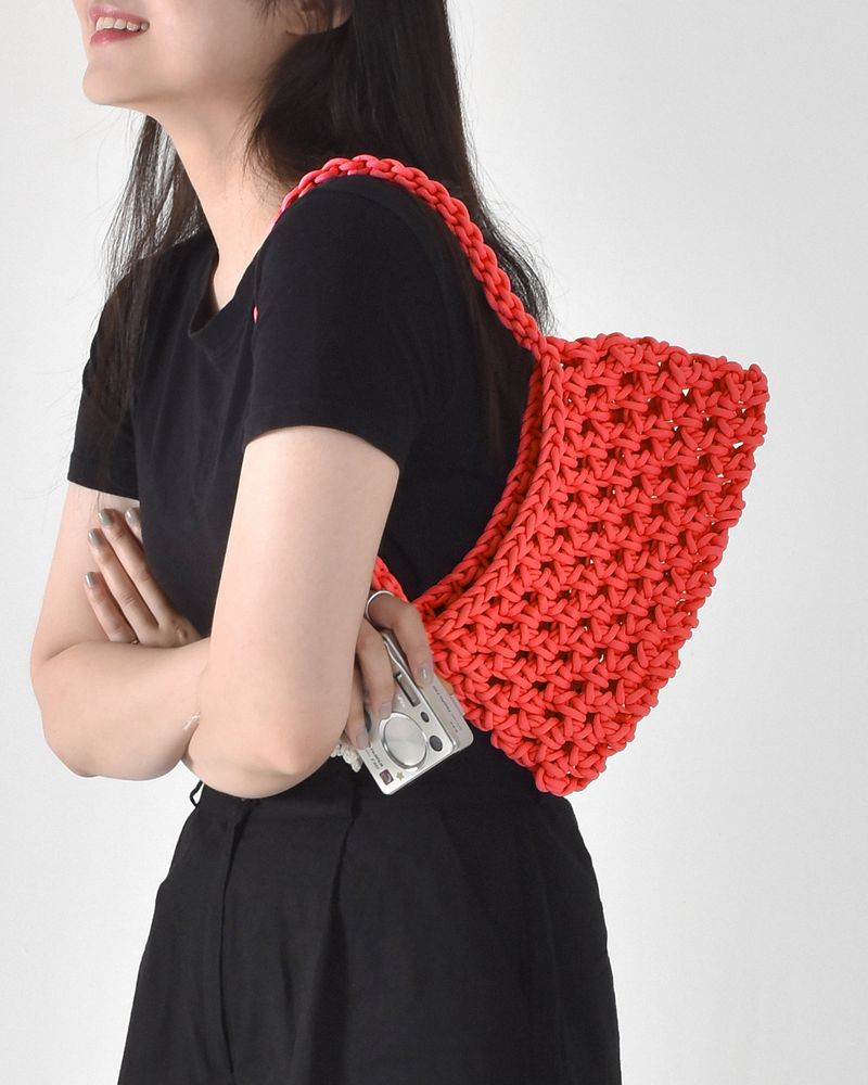 fruit net hobo bag (apple)
