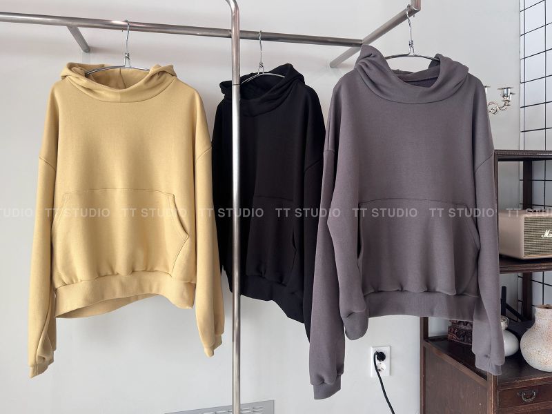 High-neck cropped hoodie