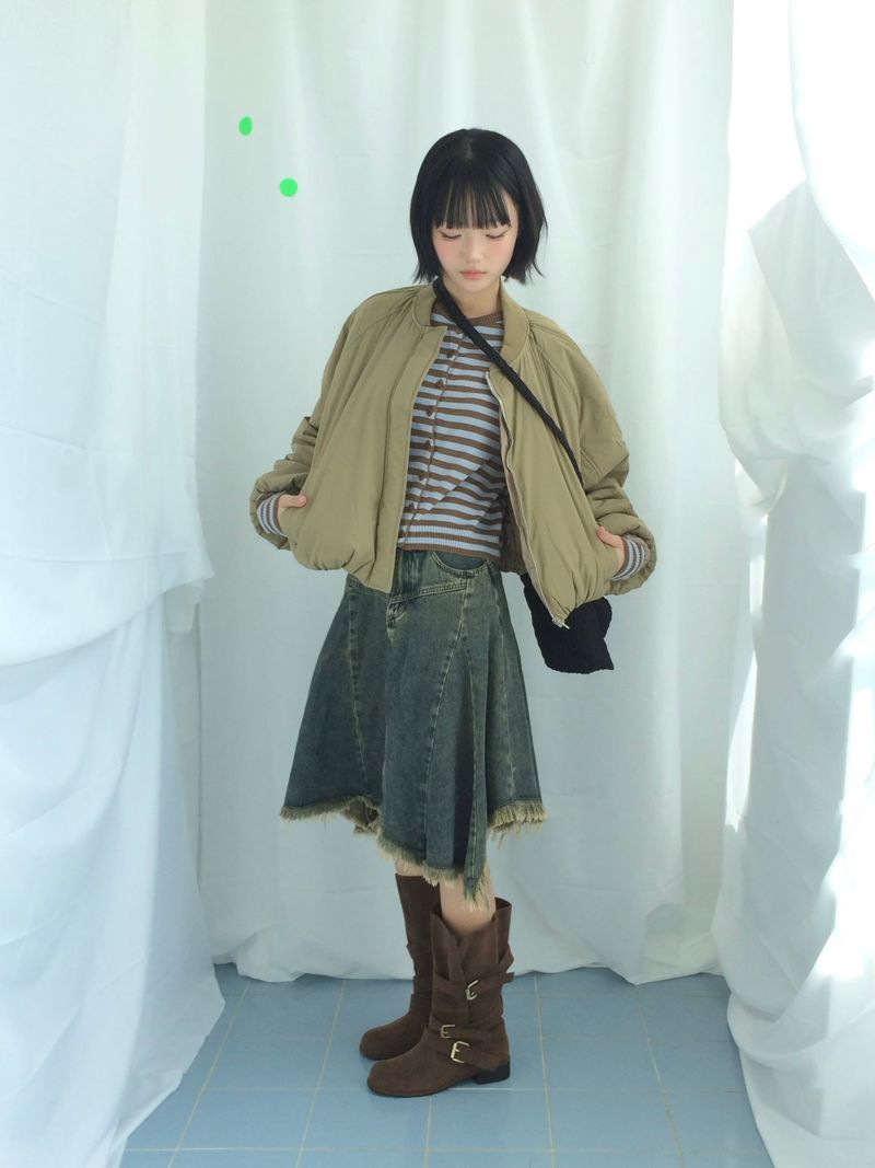 Loose Fit Buckle Boots