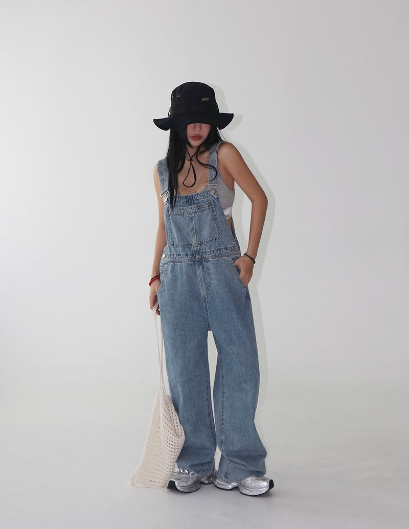 Patch strap safari hat