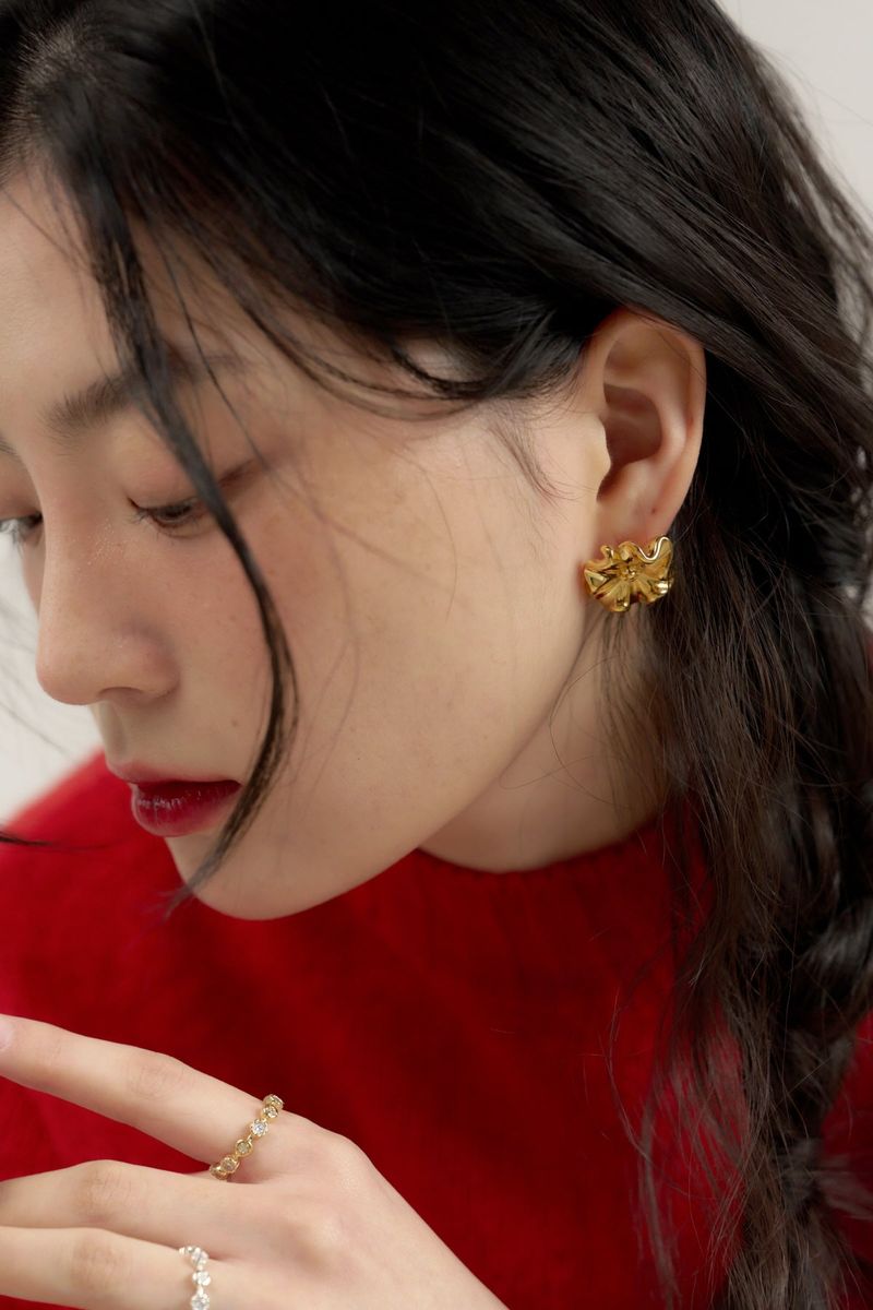 boom flower earring - gold