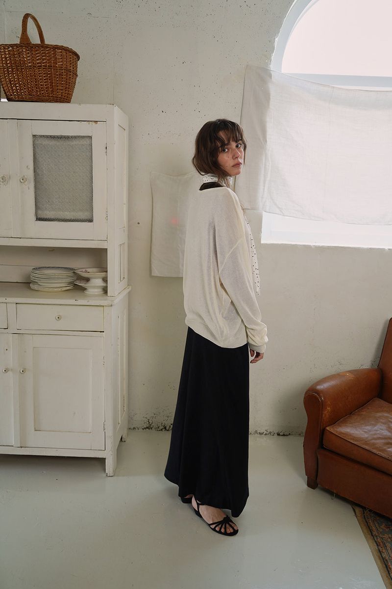 Button v-neck knit_ivory
