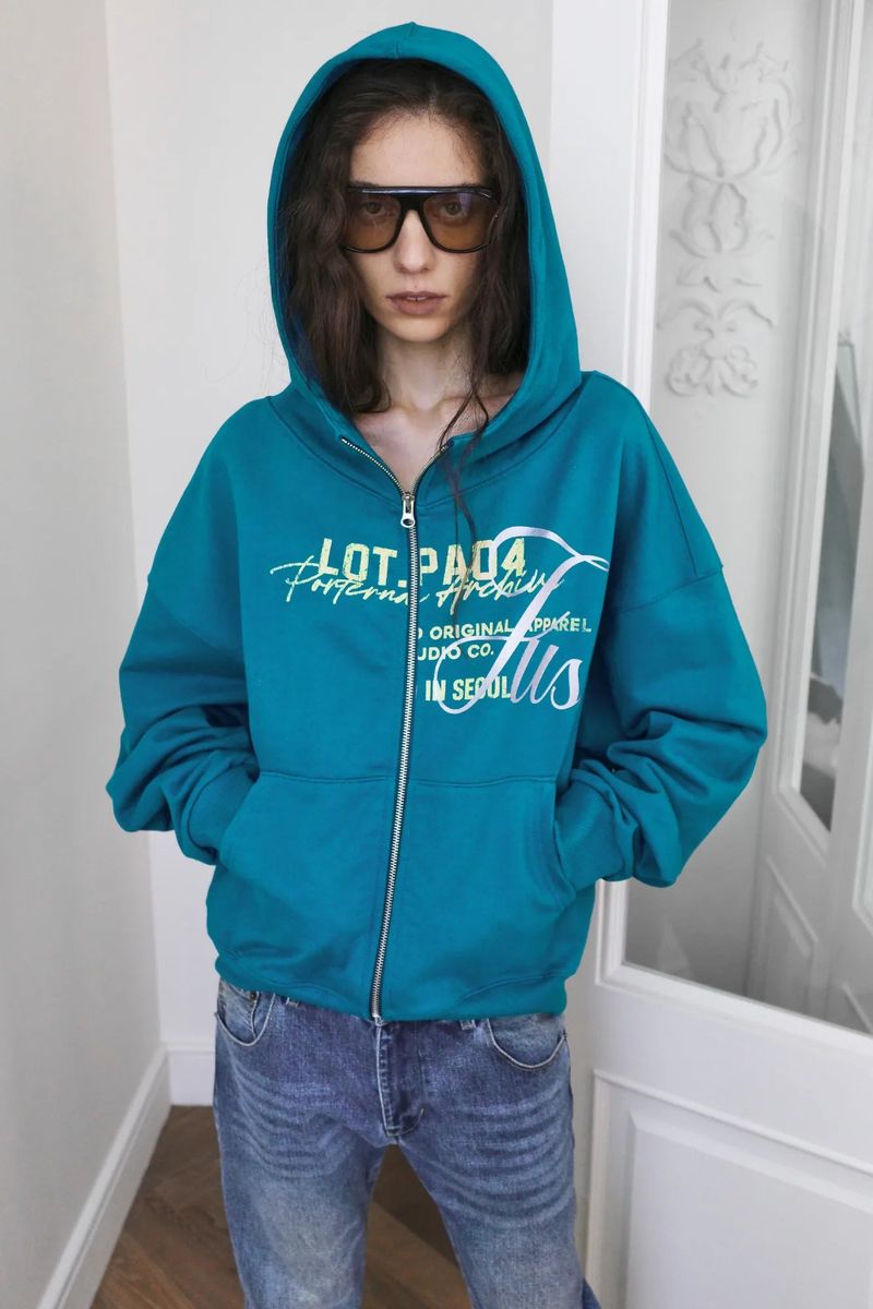26SS★ ハイネックヴィンテージグラフィックフーディージップアップ