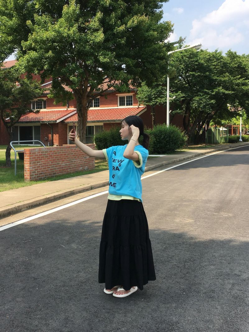 Flora Triple-Ruffle Long Skirt (2 Colors)