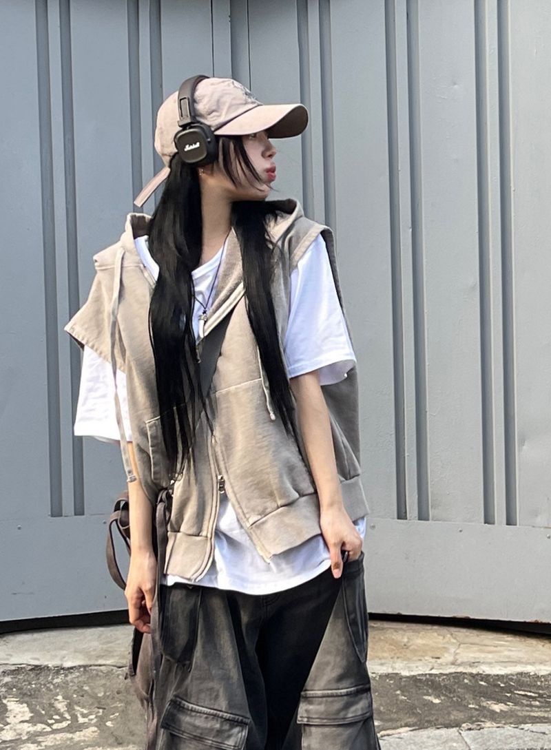 Leo Pigment Hooded Two-Way Vest