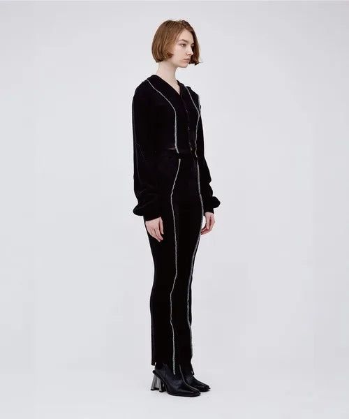 V CUT KNIT PANTS