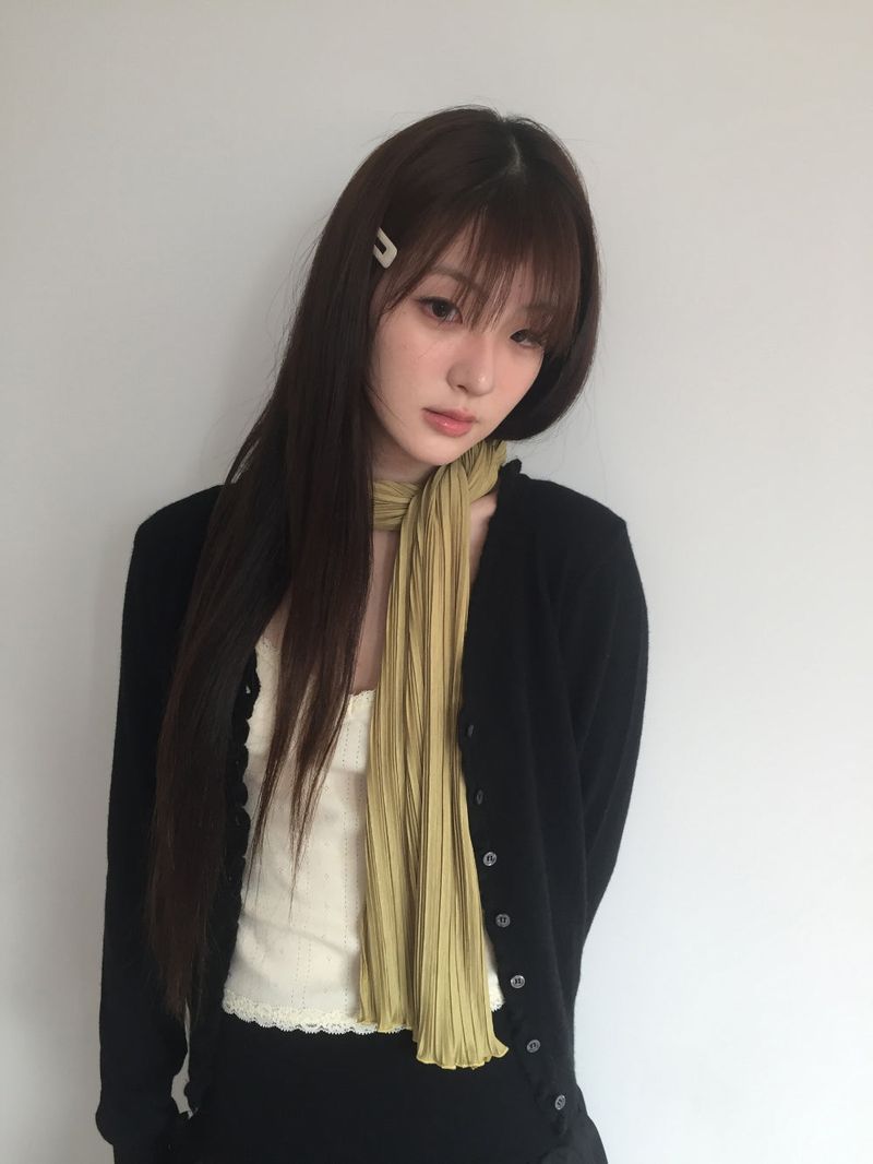 Nobile Frill V-neck Cardigan (3color)