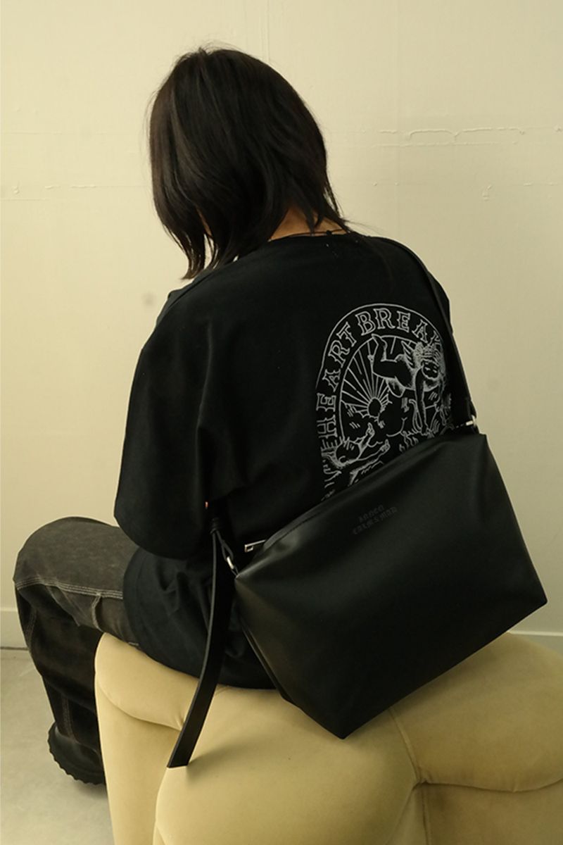 Chunky Buckle Standard Bag black