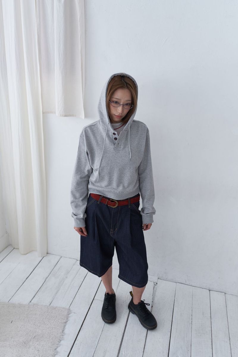 [made] Basic semi crop Hoodie